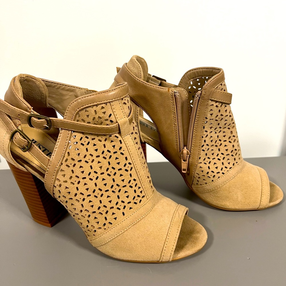 Tan heels